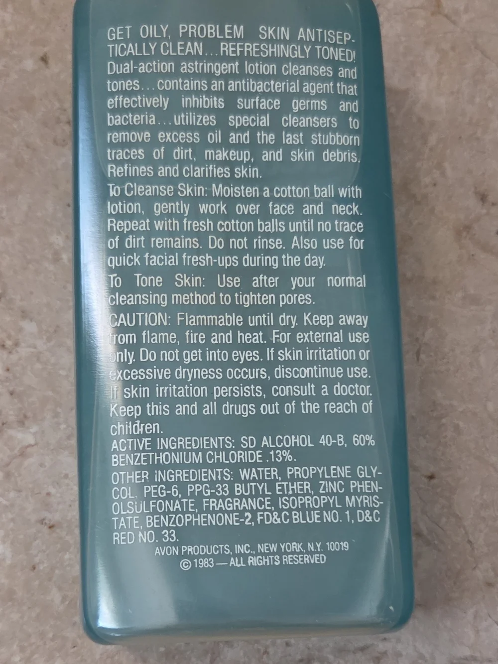Vtg 80s Avon Skincare Lot Clearskin 2 Astringent & Momentum Daytime Complex NOS
